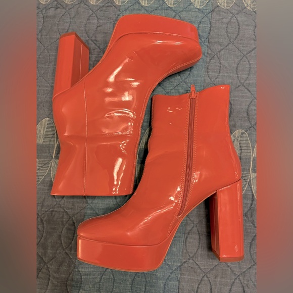 Madden girl salmon platform booties! - Picture 1 of 6